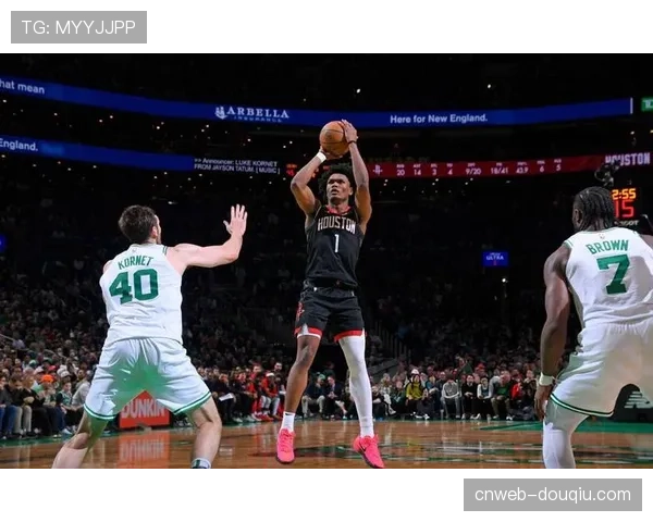 -阿门·汤普森贡献20分，火箭6人得分上双展现深度-