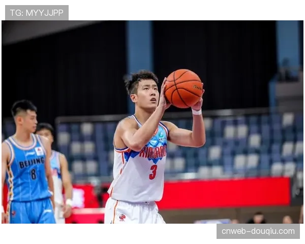 【2026年4月CBA联赛·赛后·通讯重返总决赛仅一步之遥：新疆男篮更衣室内的冷静与期待